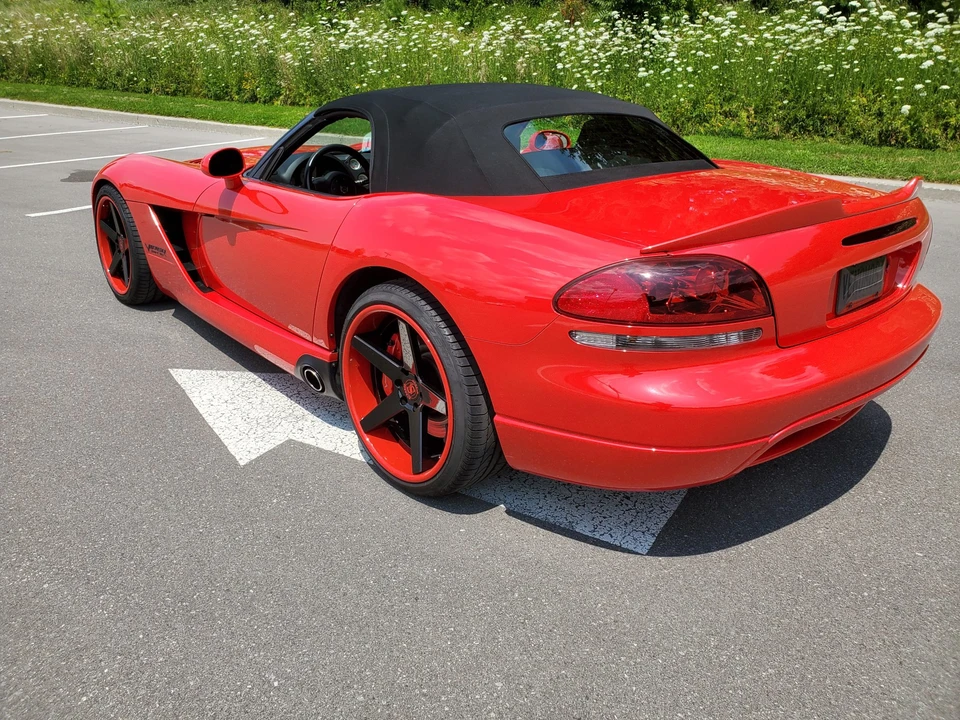 2005 Dodge Viper 4th Gen - Image 9 of 31