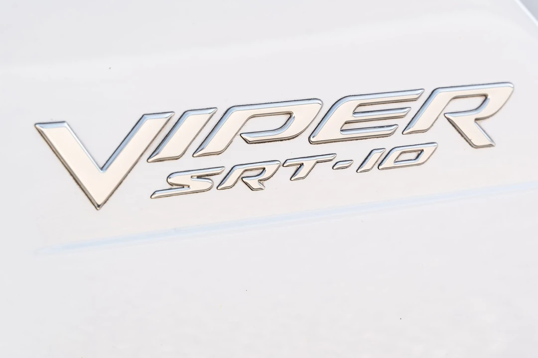 2005 Dodge Viper 3rd Gen - Image 28 of 31