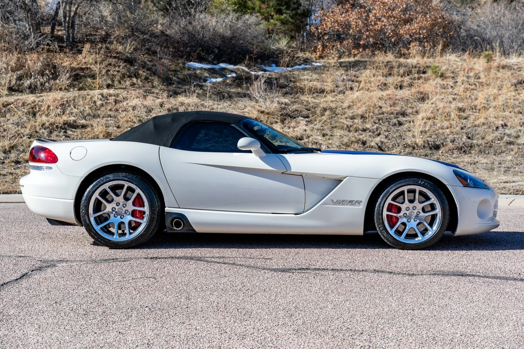 2005 Dodge Viper 3rd Gen - Image 12 of 31