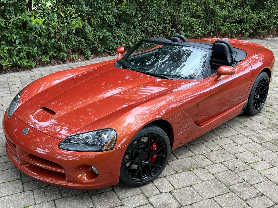 2005 Dodge Viper 3rd Gen - Image 2 of 31