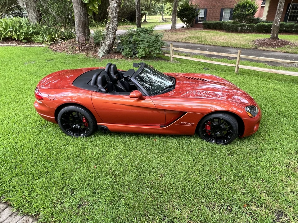 2005 Dodge Viper 3rd Gen - Image 13 of 31