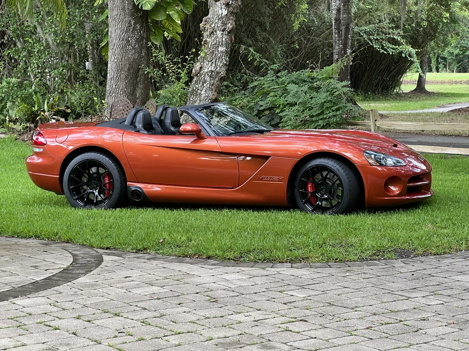 2005 Dodge Viper 3rd Gen - Image 12 of 31