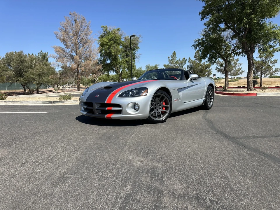2005 Dodge Viper 3rd Gen - Image 9 of 31