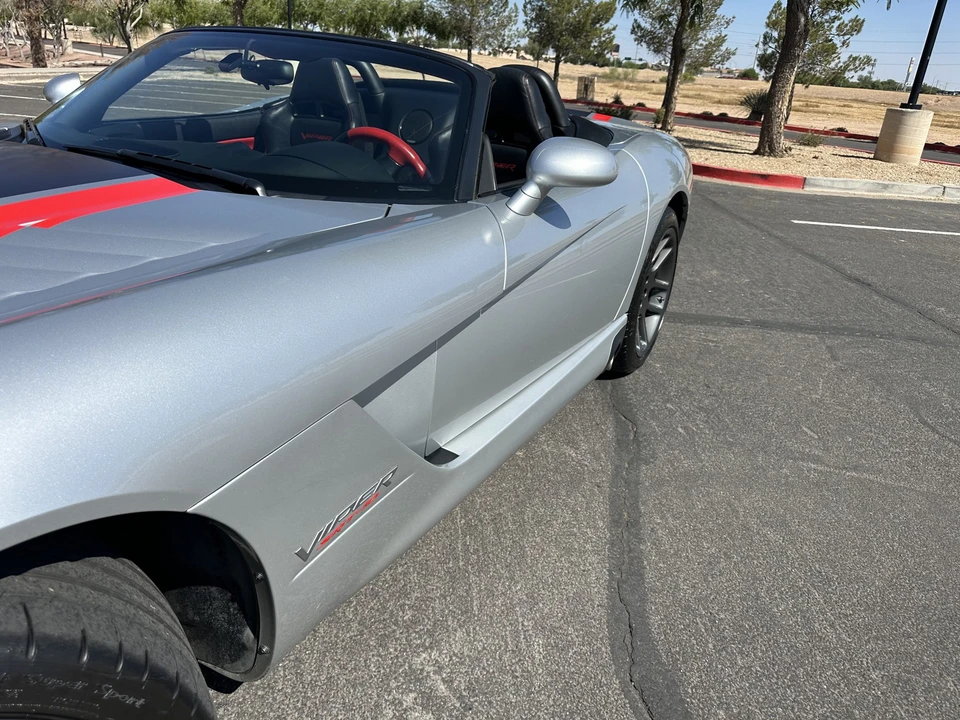 2005 Dodge Viper 3rd Gen - Image 25 of 31