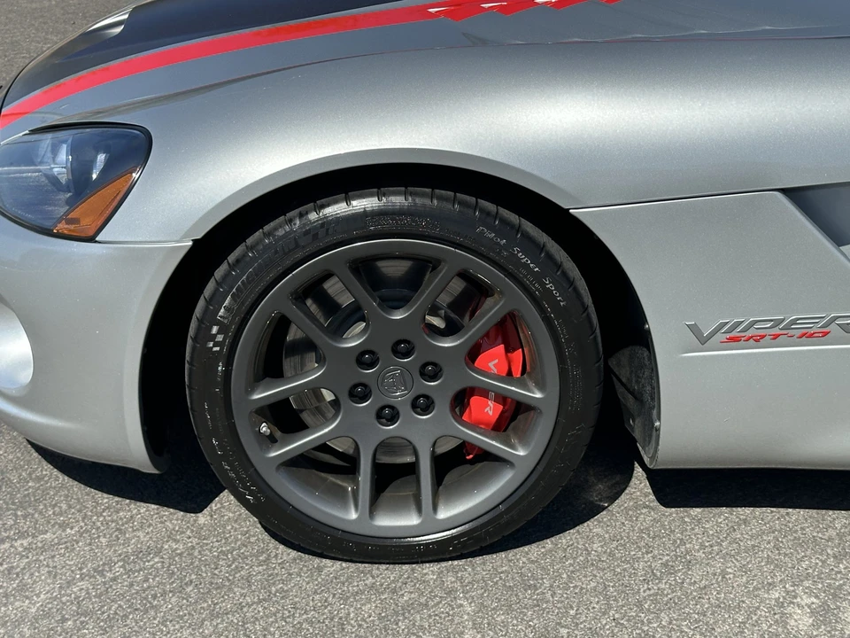 2005 Dodge Viper 3rd Gen - Image 31 of 31