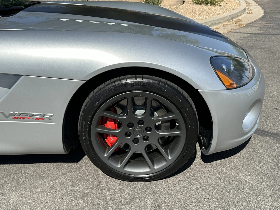 2005 Dodge Viper 3rd Gen - Image 30 of 31
