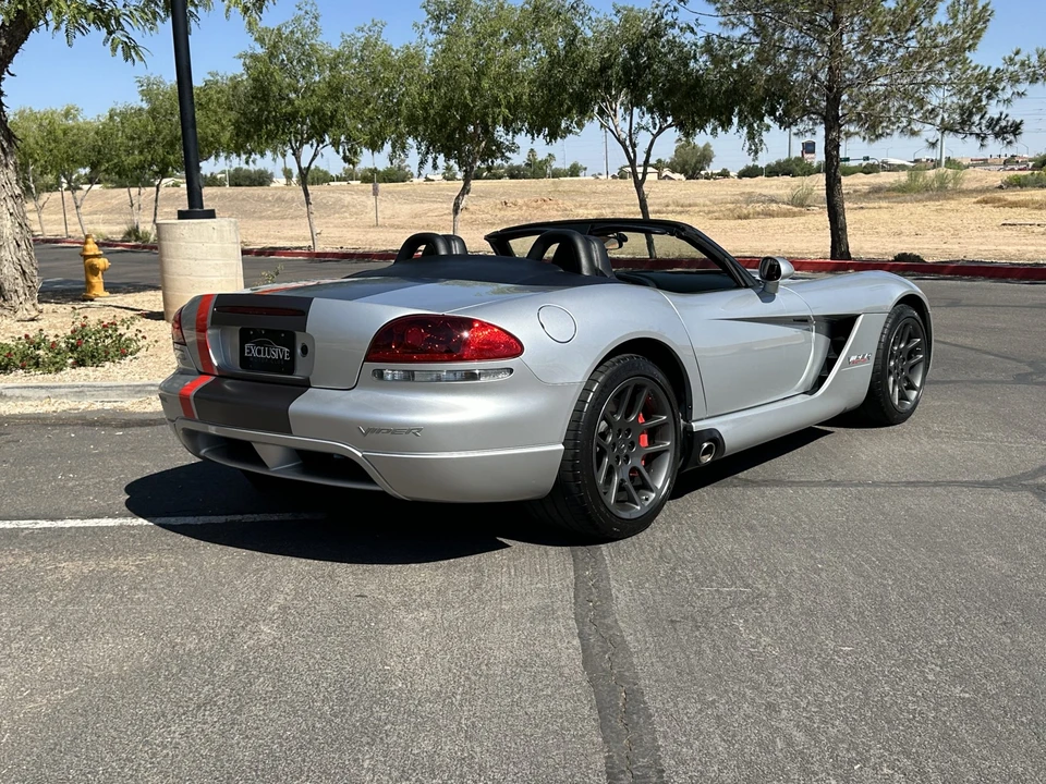 2005 Dodge Viper 3rd Gen - Image 14 of 31