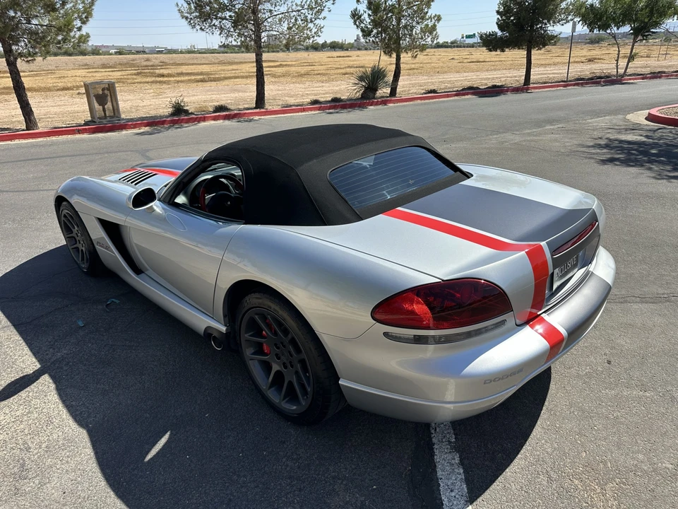 2005 Dodge Viper 3rd Gen - Image 18 of 31