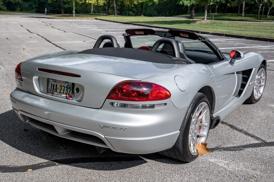 2005 Dodge Viper 3rd Gen - Image 18 of 31
