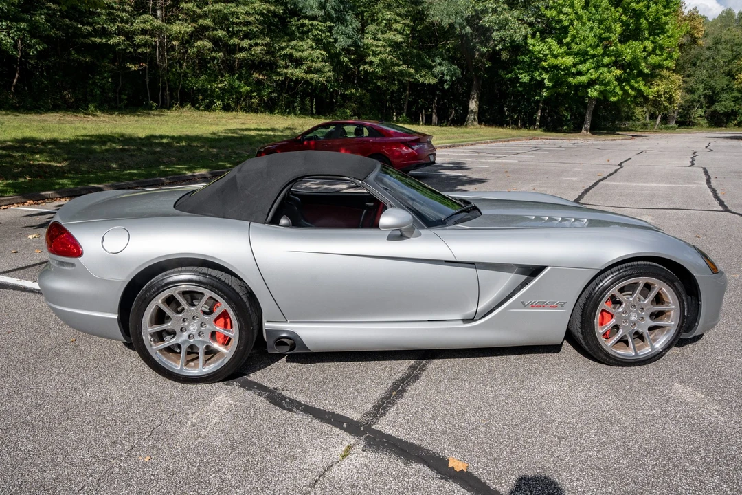 2005 Dodge Viper 3rd Gen - Image 15 of 31