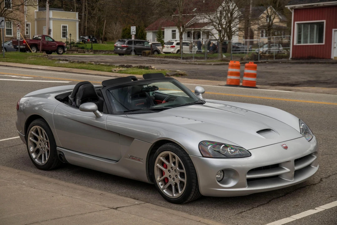 2005 Dodge Viper 3rd Gen - Image 9 of 31