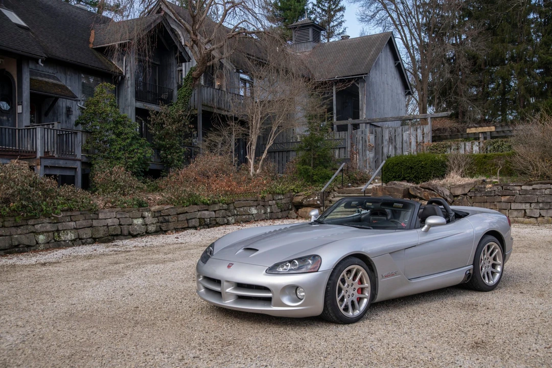 2005 Dodge Viper 3rd Gen - Image 2 of 31