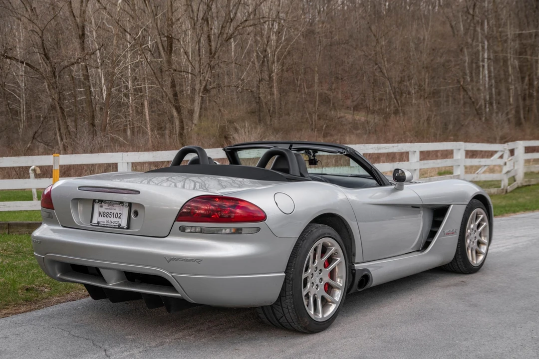 2005 Dodge Viper 3rd Gen - Image 16 of 31