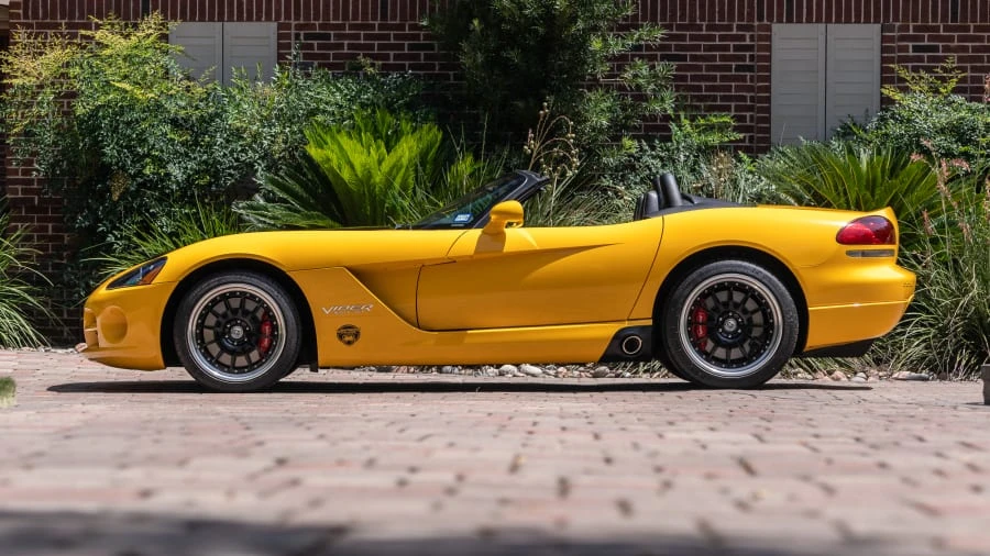 2005 Dodge Viper 3rd Gen - Image 2 of 21