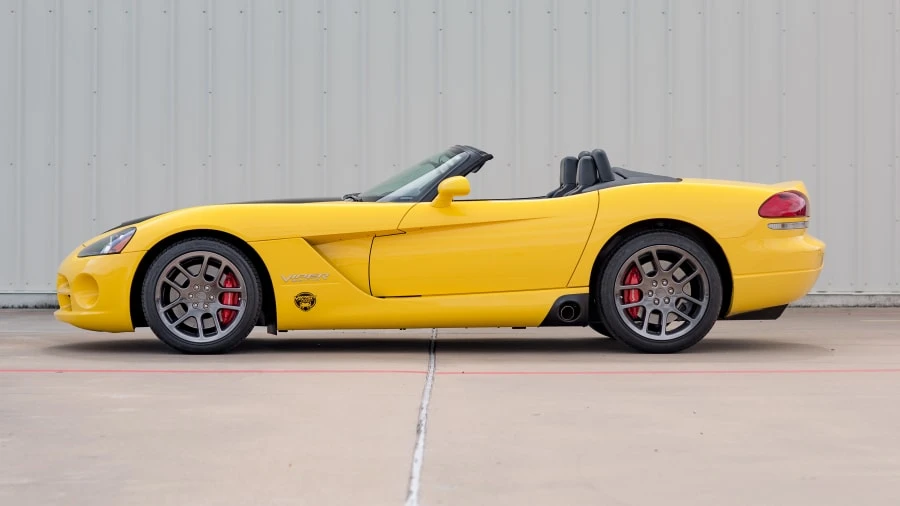 2005 Dodge Viper 3rd Gen - Image 2 of 12