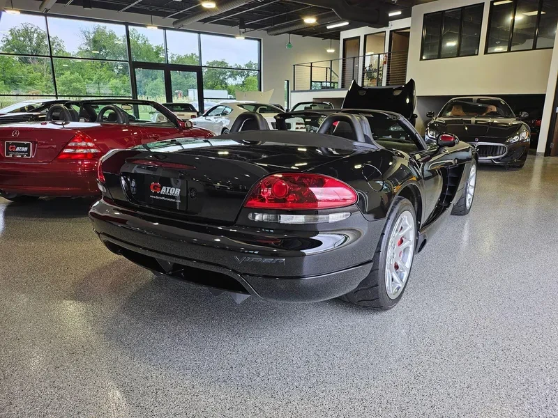 2005 Dodge Viper 3rd Gen - Image 5 of 18