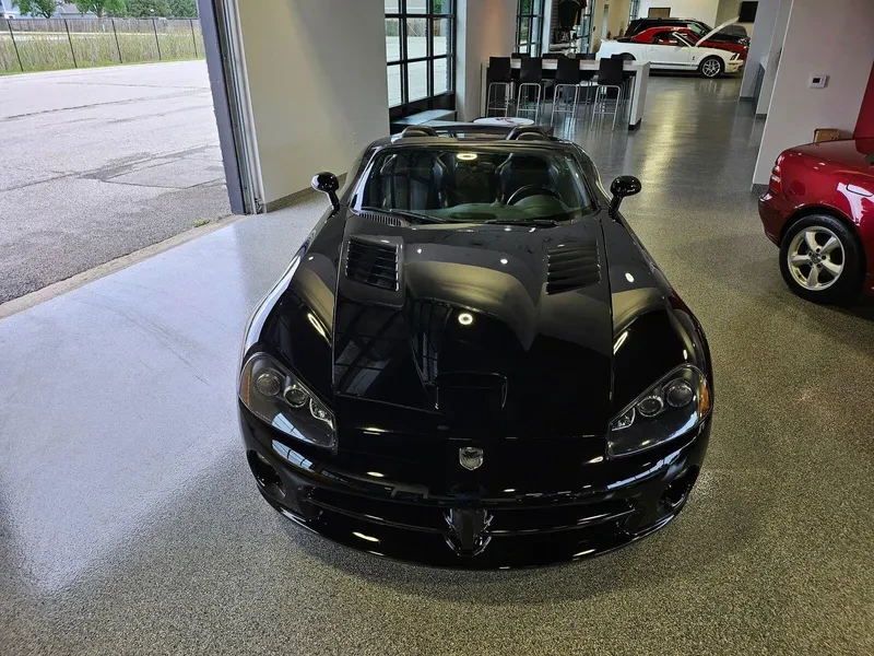 2005 Dodge Viper 3rd Gen - Image 2 of 18