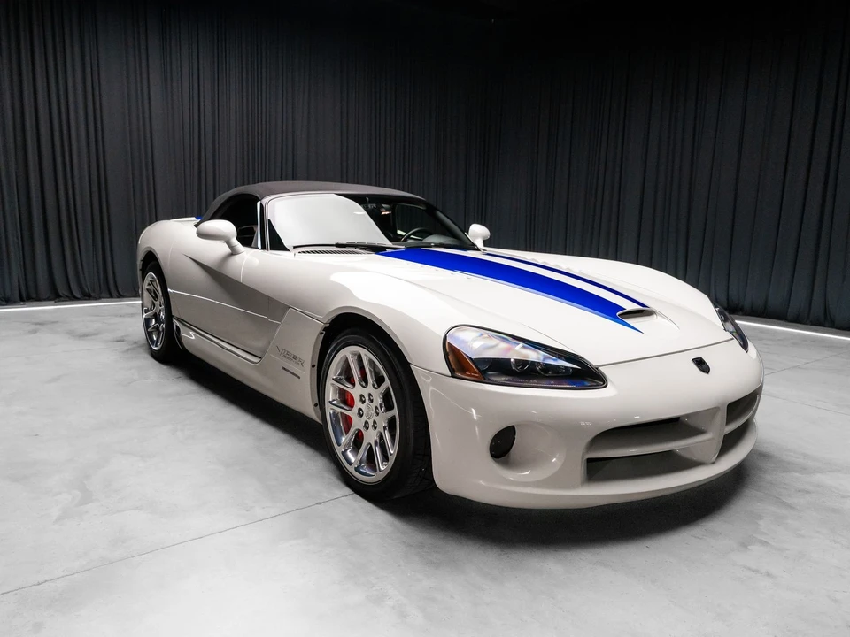 2005 Dodge Viper 3rd Gen - Image 14 of 31