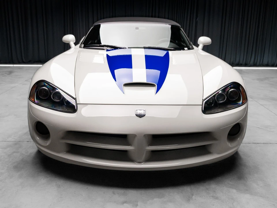 2005 Dodge Viper 3rd Gen - Image 15 of 31