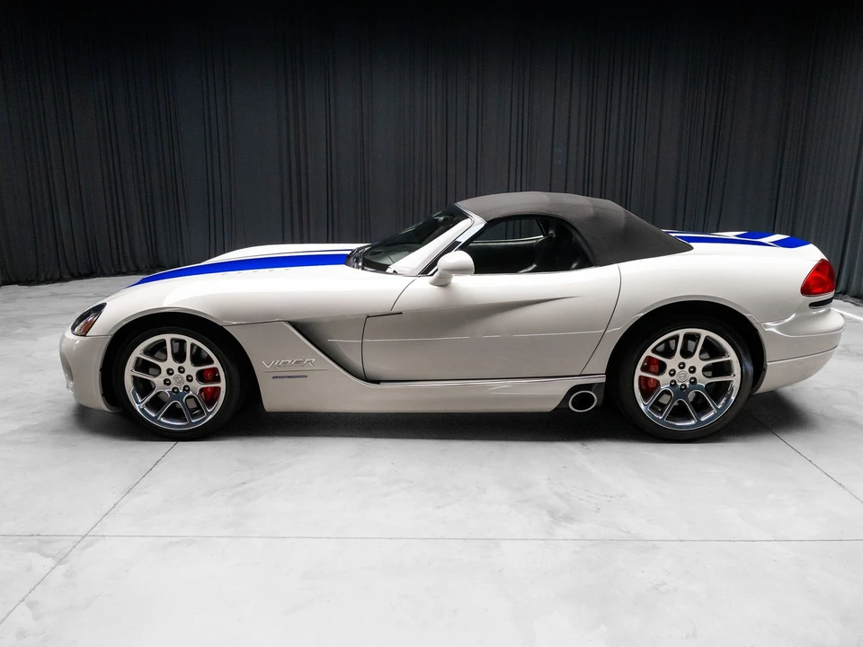 2005 Dodge Viper 3rd Gen - Image 17 of 31
