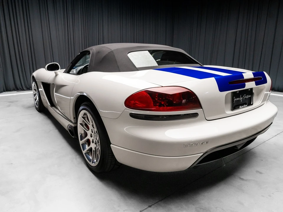2005 Dodge Viper 3rd Gen - Image 18 of 31