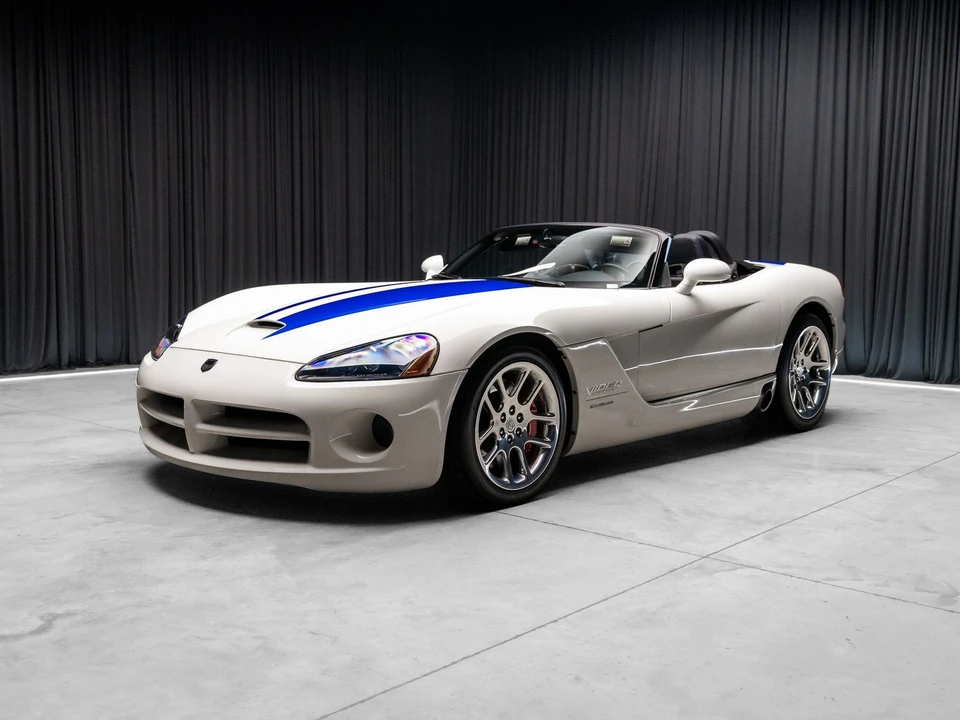 2005 Dodge Viper 3rd Gen - Image 11 of 31