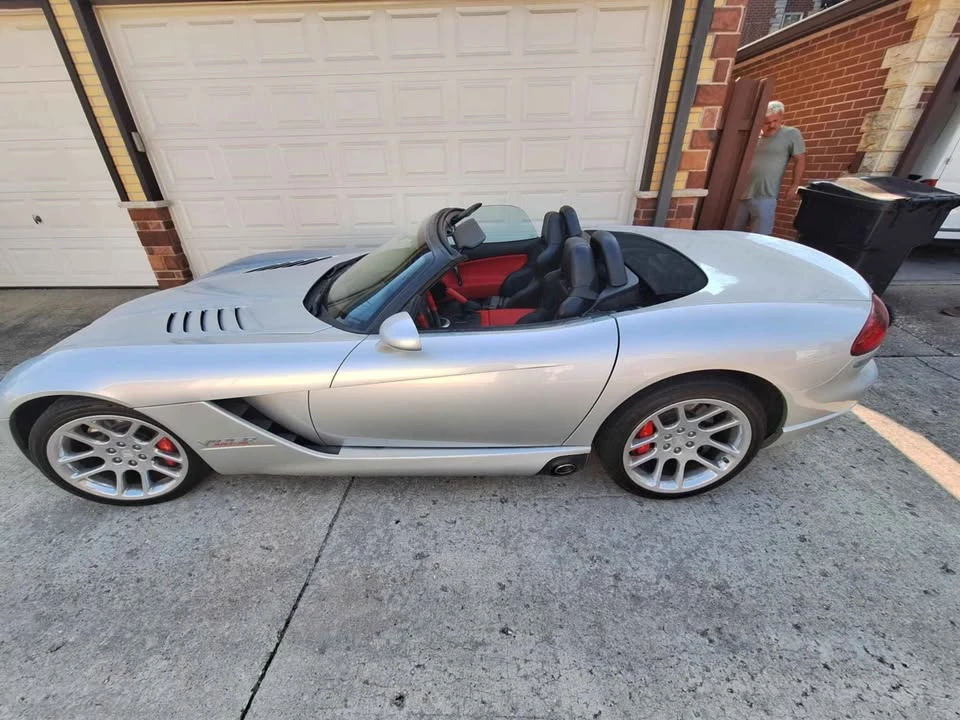 2005 Dodge Viper 3rd Gen - Image 2 of 5