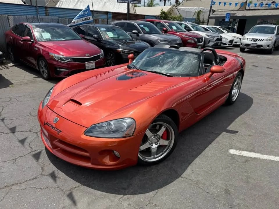 2005 Dodge Viper - Image 2 of 10