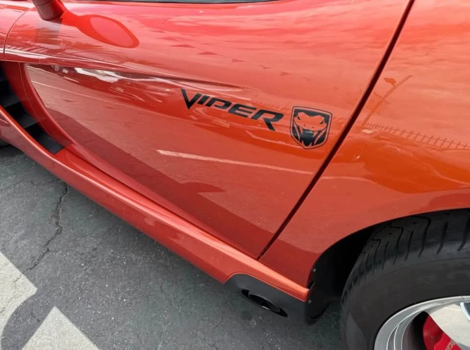 2005 Dodge Viper - Image 8 of 10