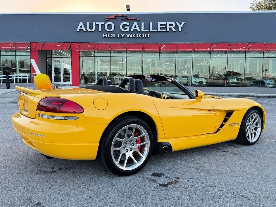 2005 Dodge Viper 3rd Gen - Image 4 of 14