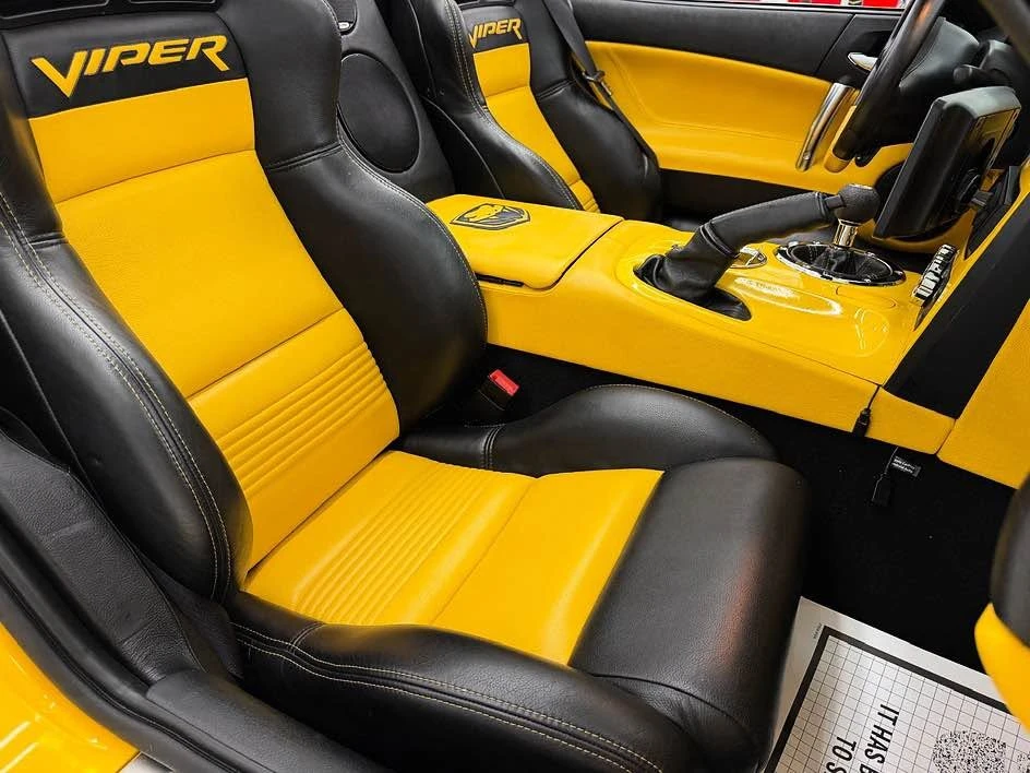 2005 Dodge Viper 3rd Gen - Image 11 of 14