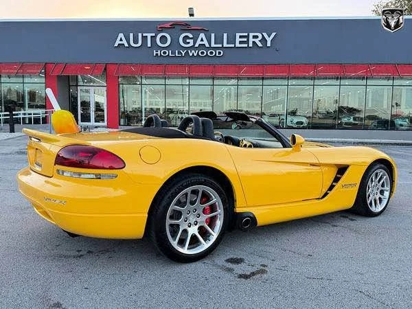 2005 Dodge Viper 3rd Gen - Image 4 of 11