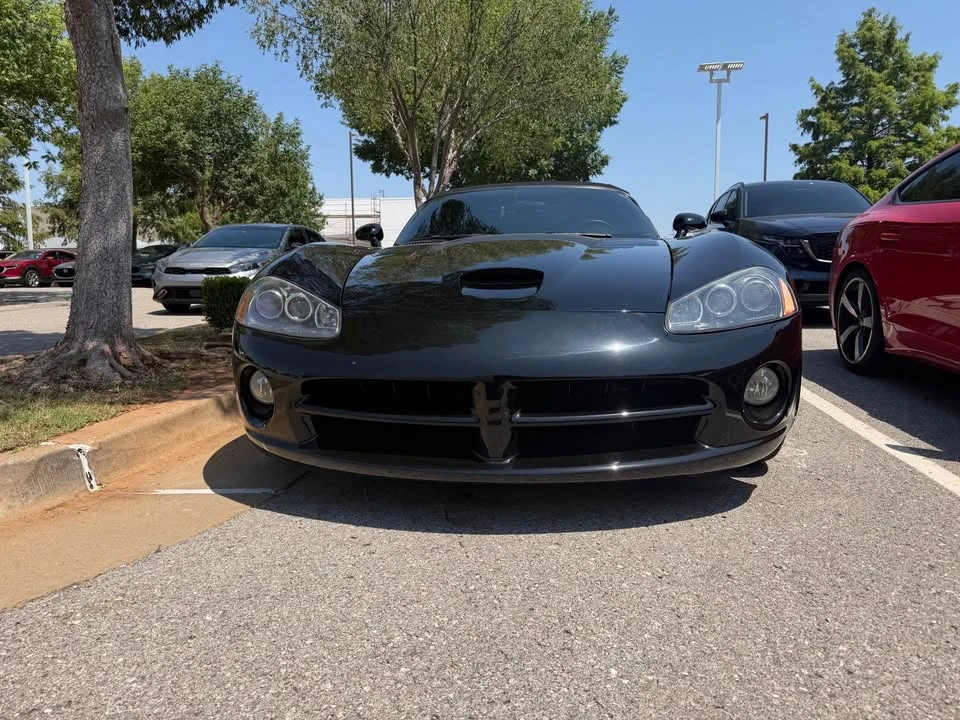 2005 Dodge Viper 3rd Gen - Image 2 of 12