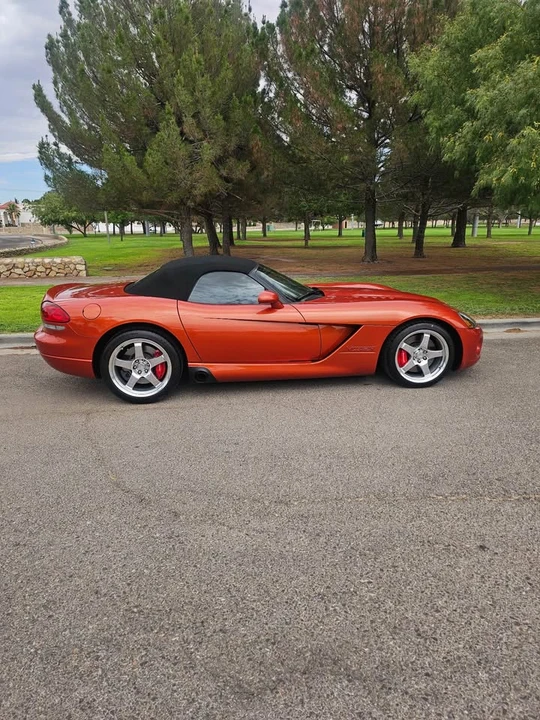 2005 Dodge Viper 3rd Gen - Image 2 of 14