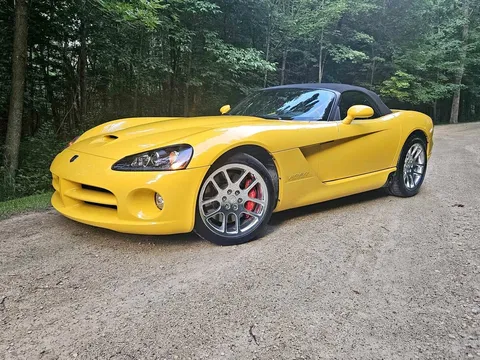 2005 Dodge Viper SRT10 Convertible 2D