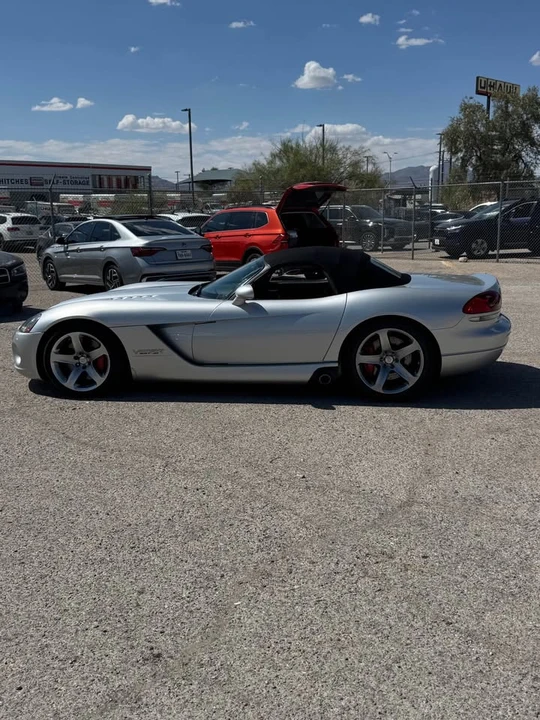2005 Dodge Viper 3rd Gen - Image 2 of 9