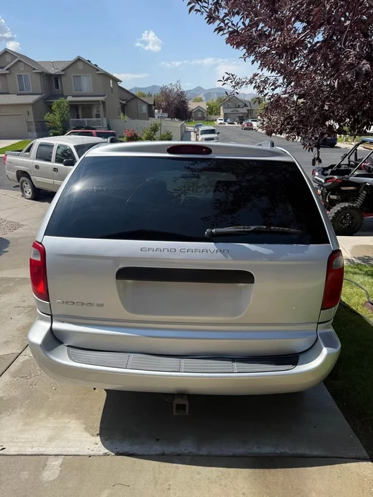 2005 Dodge Caravan - Image 2 of 7