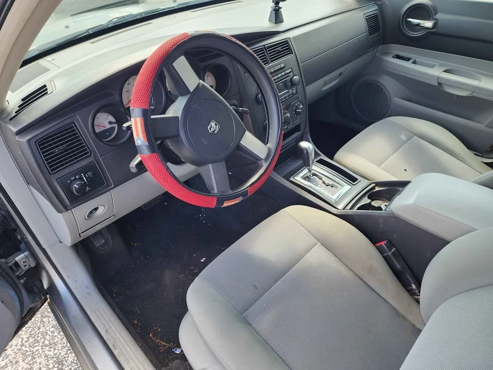 2005 Dodge Charger - Image 3 of 16