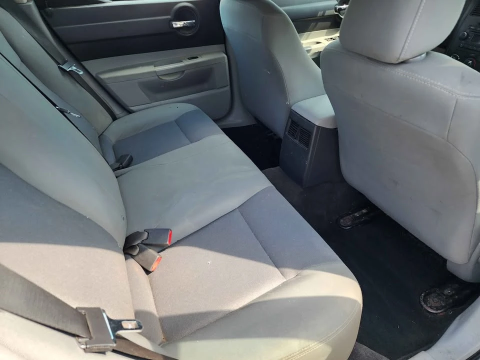 2005 Dodge Charger - Image 11 of 16