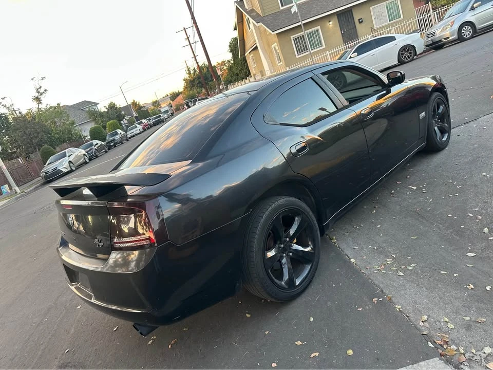 2005 Dodge Charger 6th Gen - Image 2 of 9