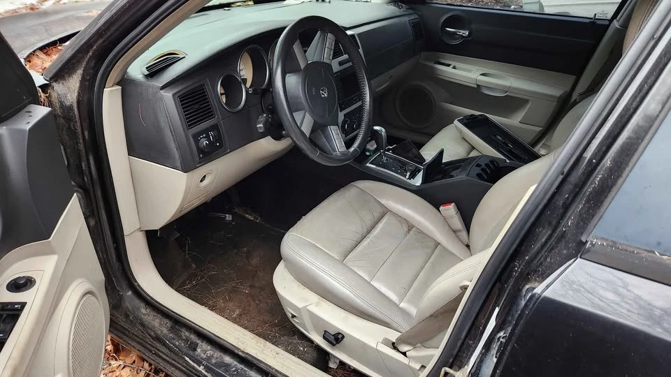 2005 Dodge Charger 6th Gen - Image 3 of 9