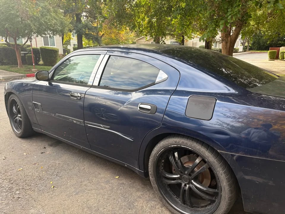 2005 Dodge Charger 6th Gen - Image 5 of 6