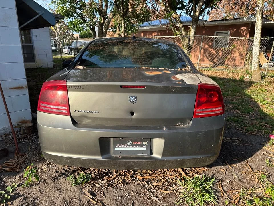 2005 Dodge Charger 6th Gen - Image 4 of 8