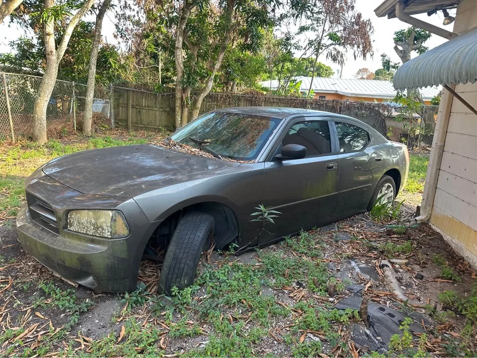 2005 Dodge Charger 6th Gen - Image 2 of 8