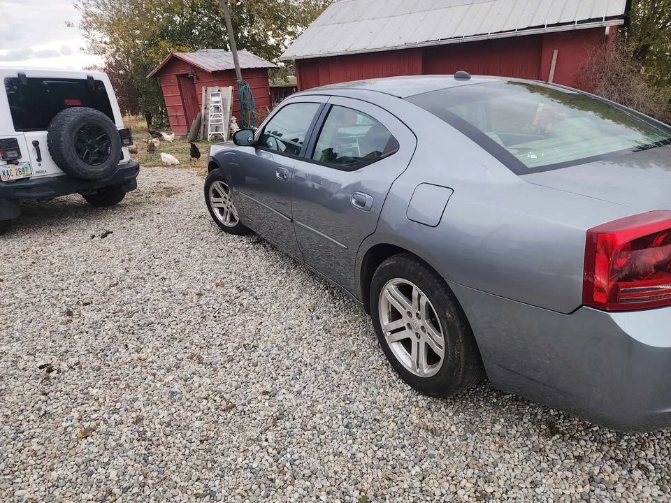 2005 Dodge Charger 6th Gen - Image 4 of 7