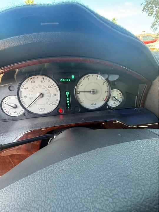 2005 Dodge Charger - Image 11 of 12