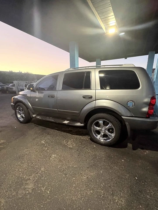 2005 Dodge Durango 2nd Gen - Image 3 of 17