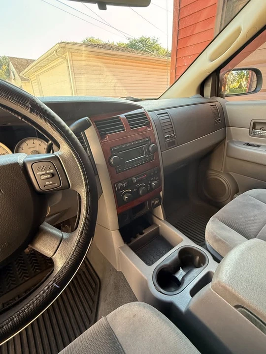 2005 Dodge Durango 2nd Gen - Image 9 of 10