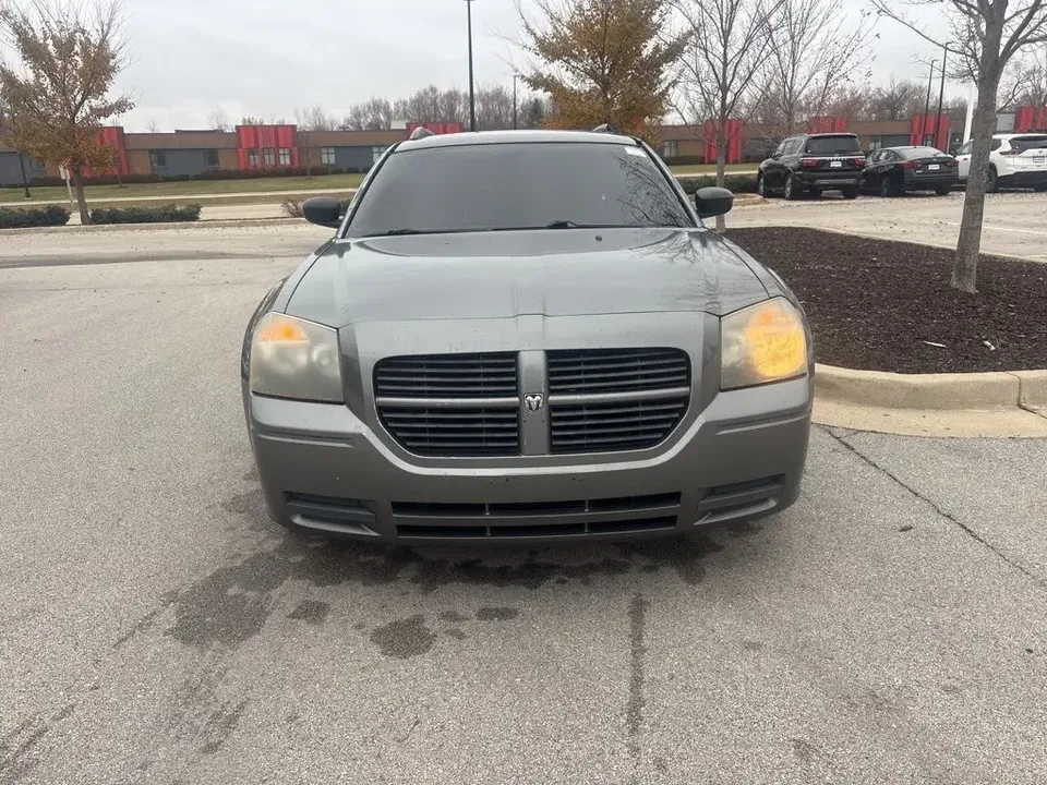 2005 Dodge Magnum 2nd Gen Wagon - Image 4 of 7