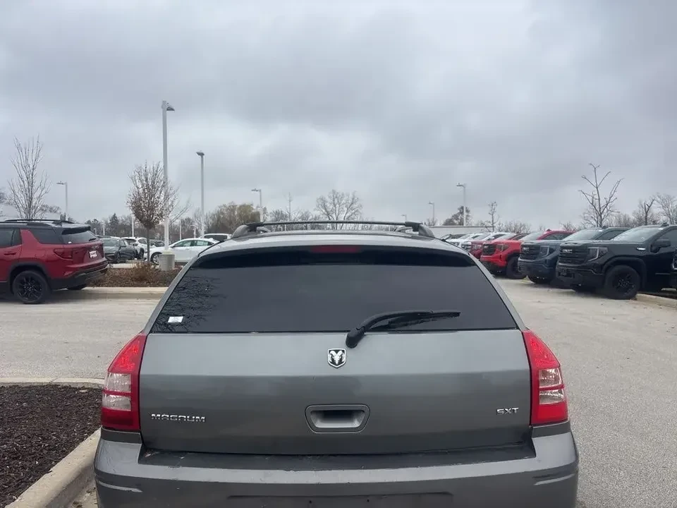 2005 Dodge Magnum 2nd Gen Wagon - Image 3 of 7